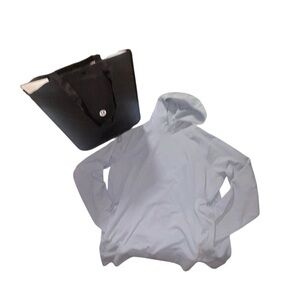 Lululemon men’s hoodie size extra large with bag